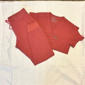 Womens Quartz FIGS Scrub Set